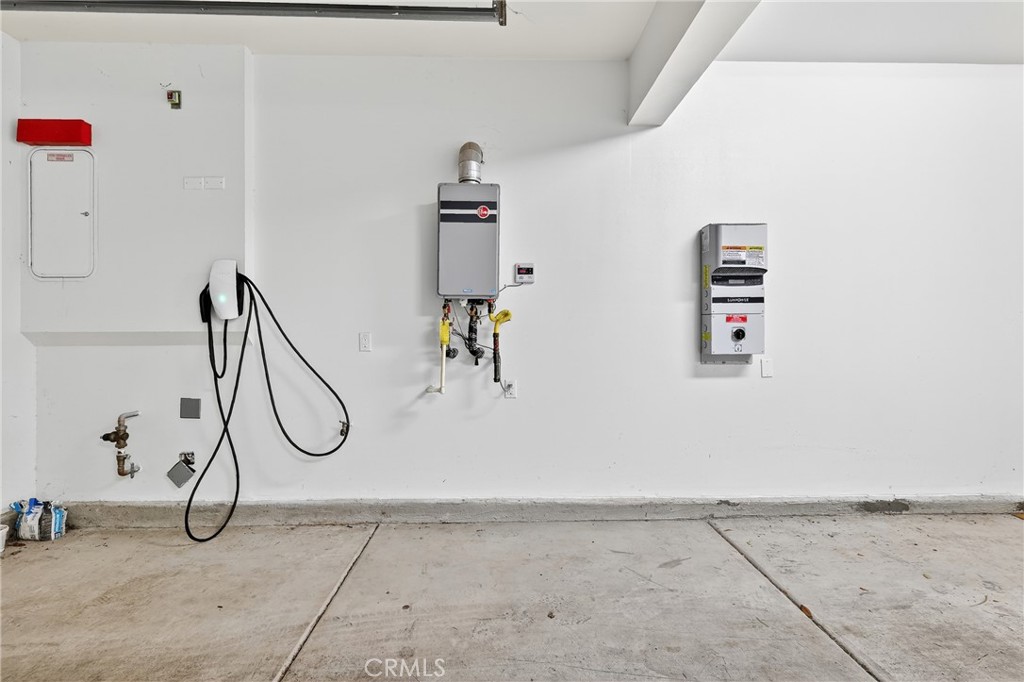Serra (SERA) - Residential Lease