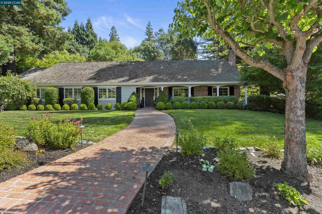 ORINDA DOWNS - Residential