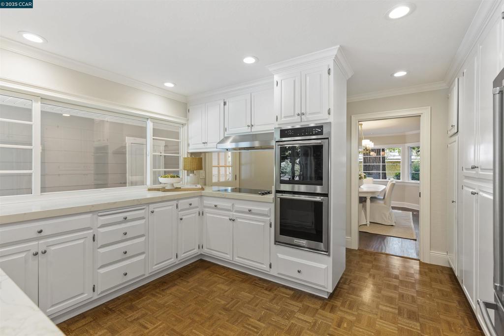 ORINDA DOWNS - Residential