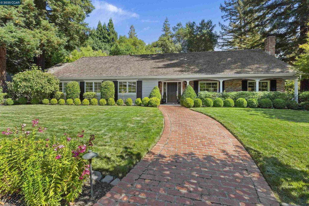 ORINDA DOWNS - Residential