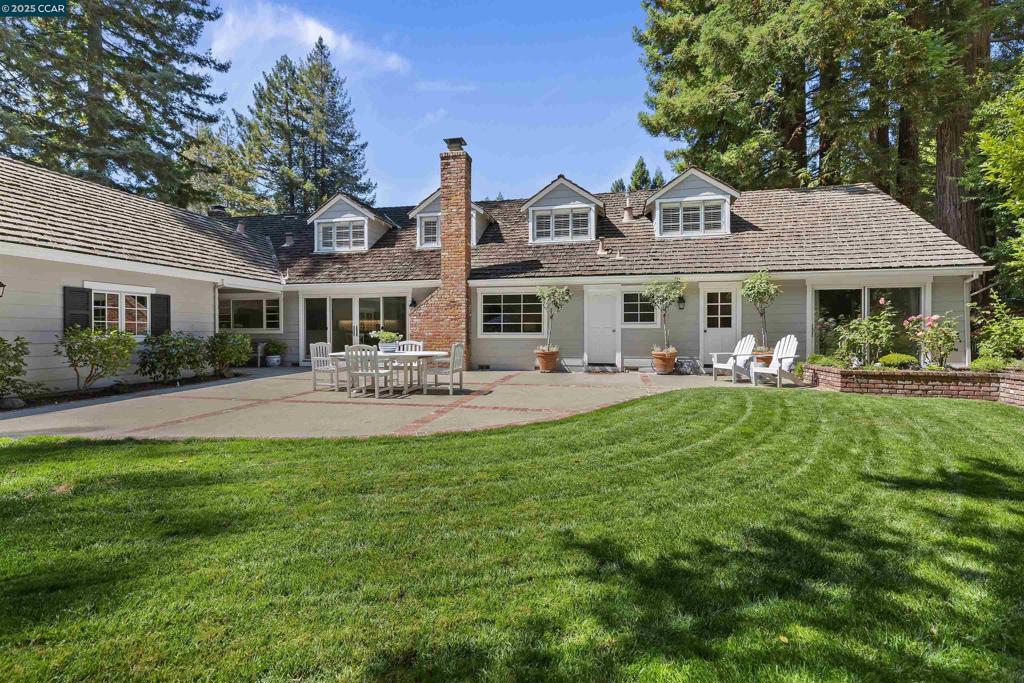 ORINDA DOWNS - Residential