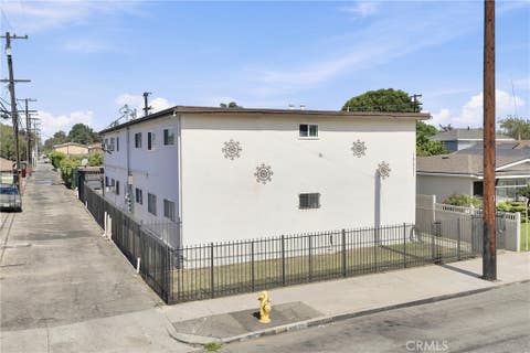 Photo of 10621 San Carlos AVE, South Gate, CA 90280 (MLS # PW26174944)