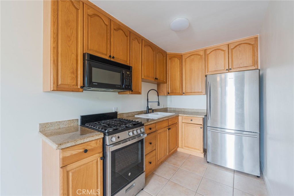 34352 Pacific Coast C