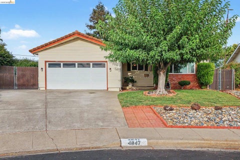 Photo of 4847 Beckham Court CT, Concord, CA 94521 (MLS # 41146582)