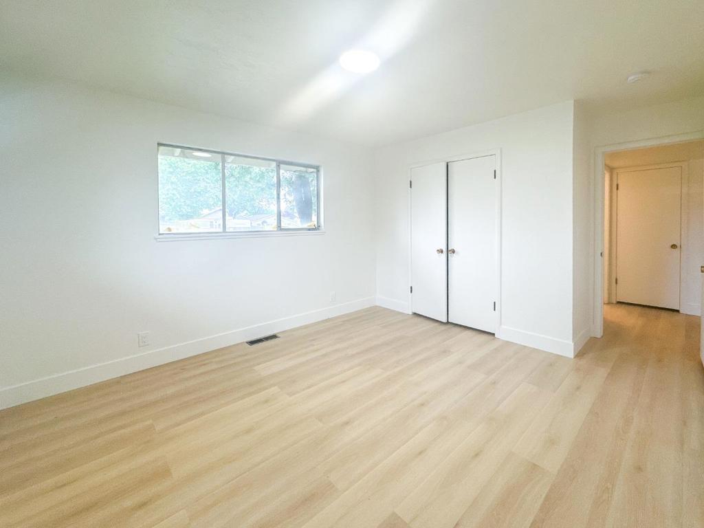 925 5th Street