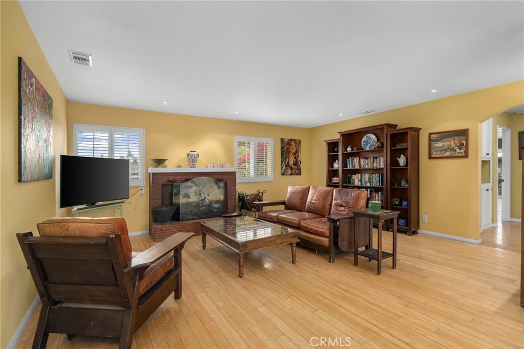1339 La Loma Drive