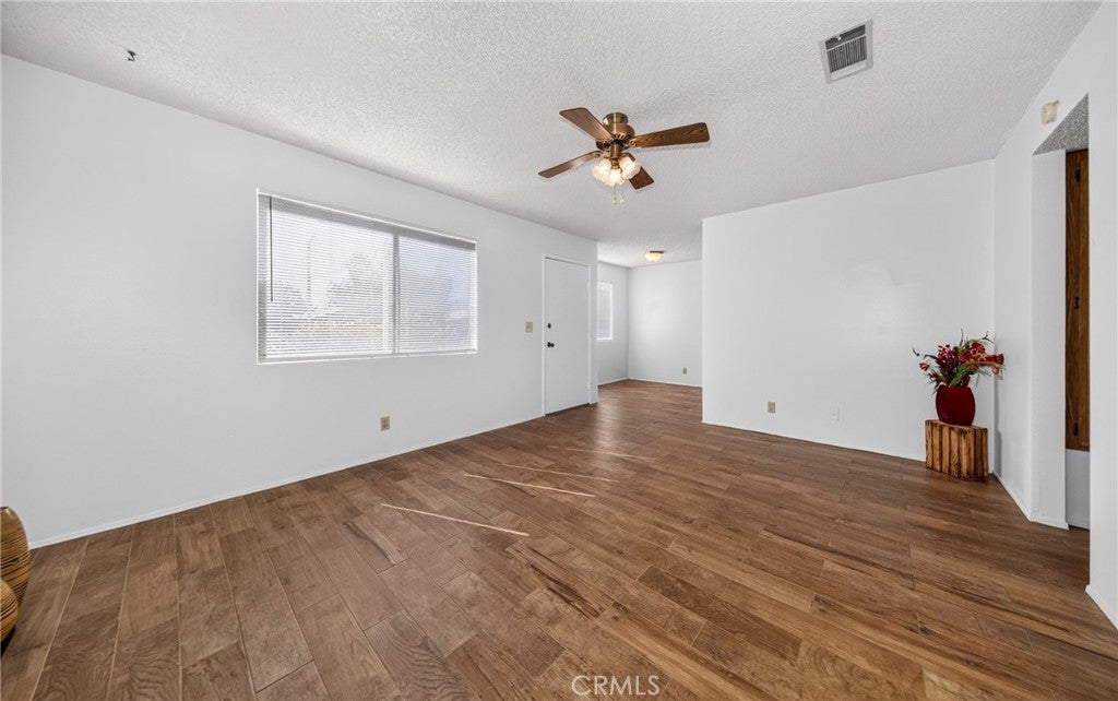 1964 W Oakland Avenue