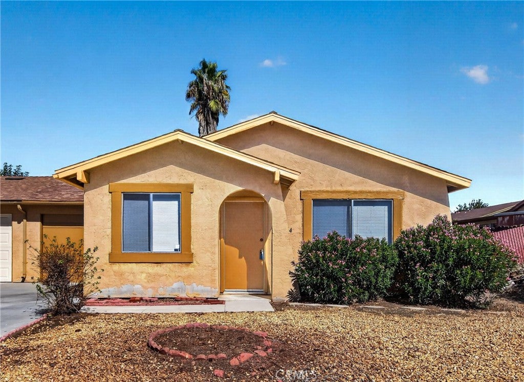 1964 W Oakland Avenue