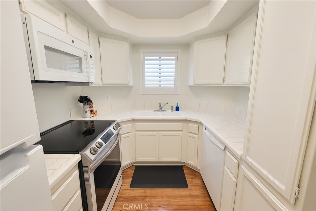 3913 N Virginia Road 301