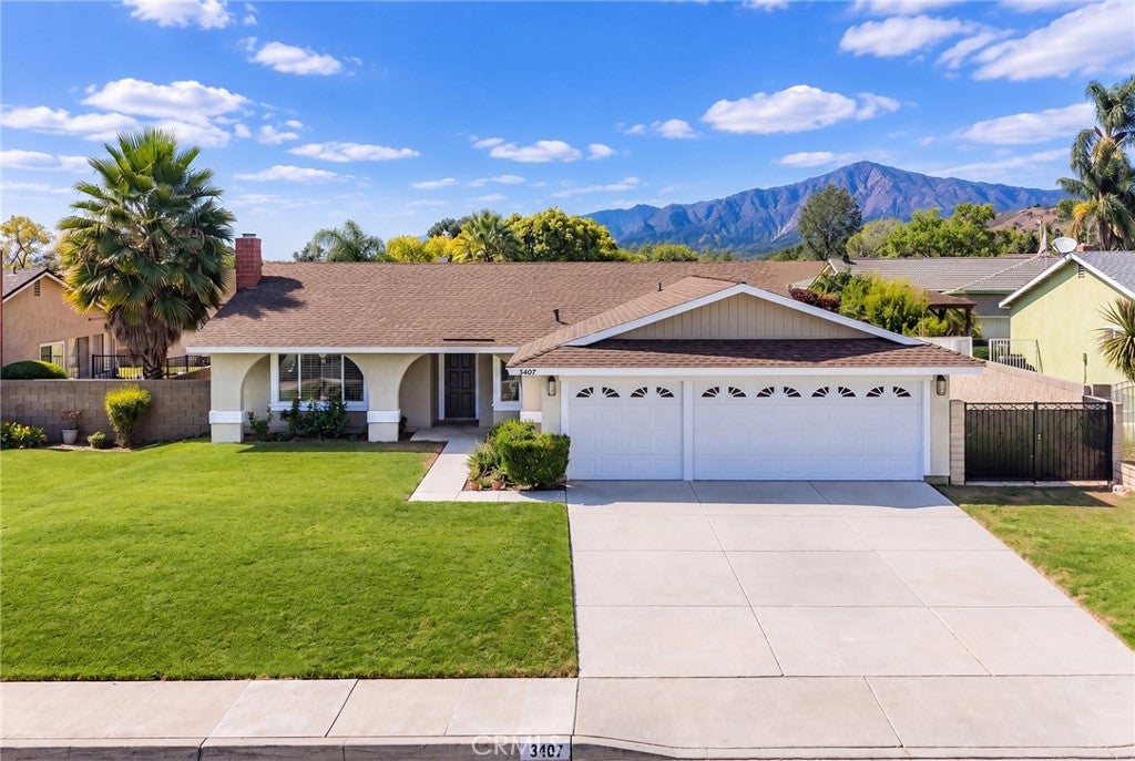 3407 Lucero AVE