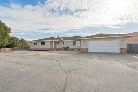 Photo of 3171 Union Road, Hollister, CA 95023 (MLS # ML82065959)