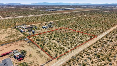 Photo of 0 Otter Avenue, Adelanto, CA 92301 (MLS # HD26052595)