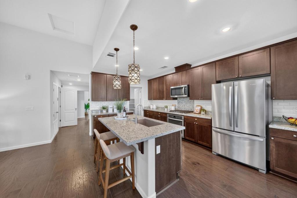 3077 Valley Of Hearts Delight Place 6