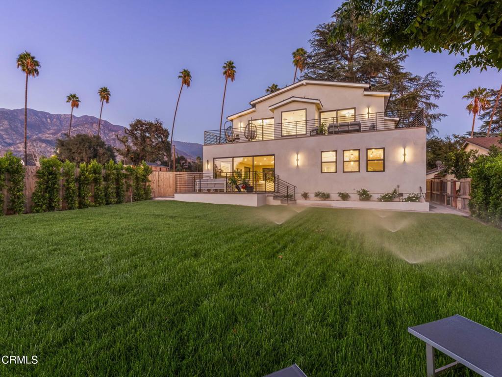 2223 Mar Vista Avenue