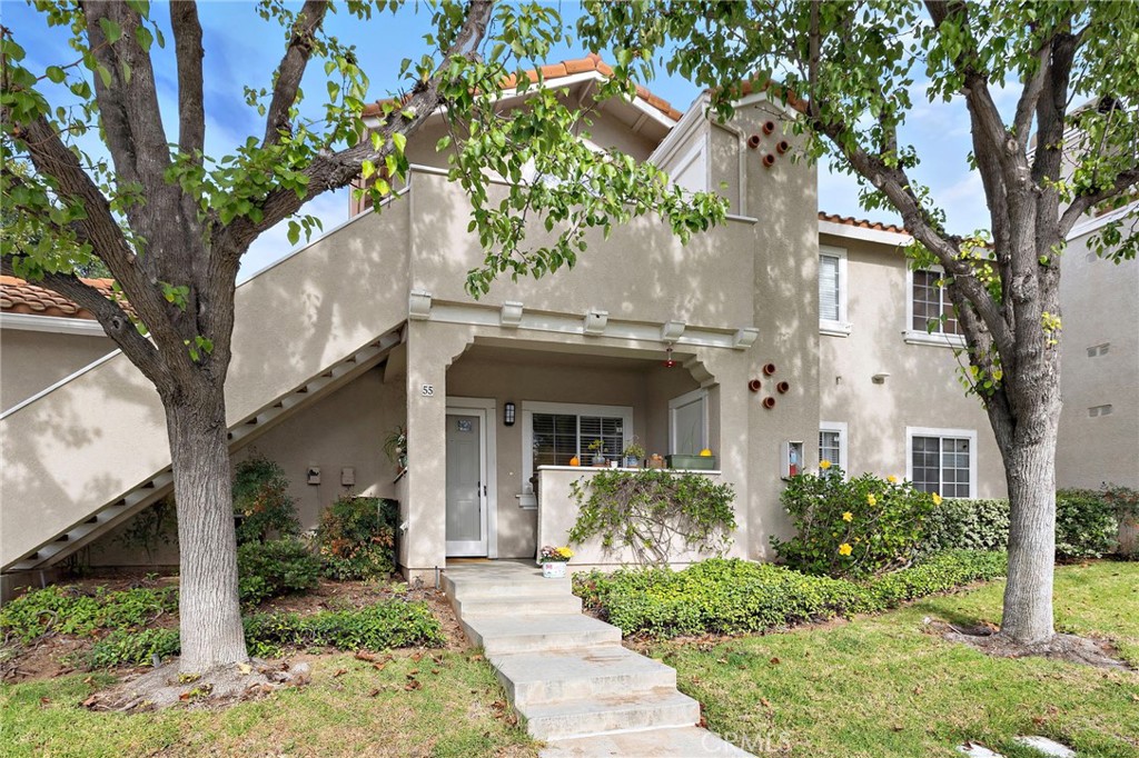 Las Flores III - Residential