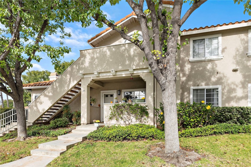 Las Flores III - Residential