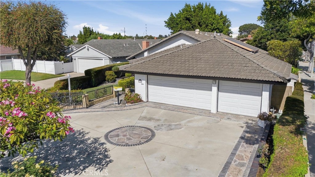 17982 Los Pesos Circle, Fountain Valley CA 92708 - Photo 40