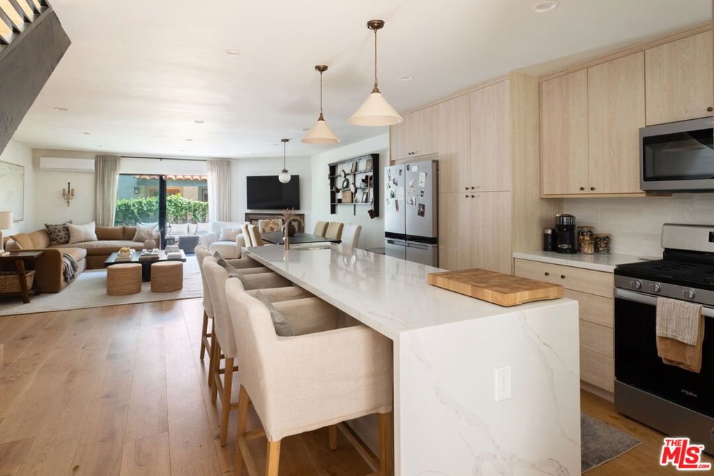 Photo of 1234 12th Street #5, Santa Monica, CA 90401 (MLS # 25589833)