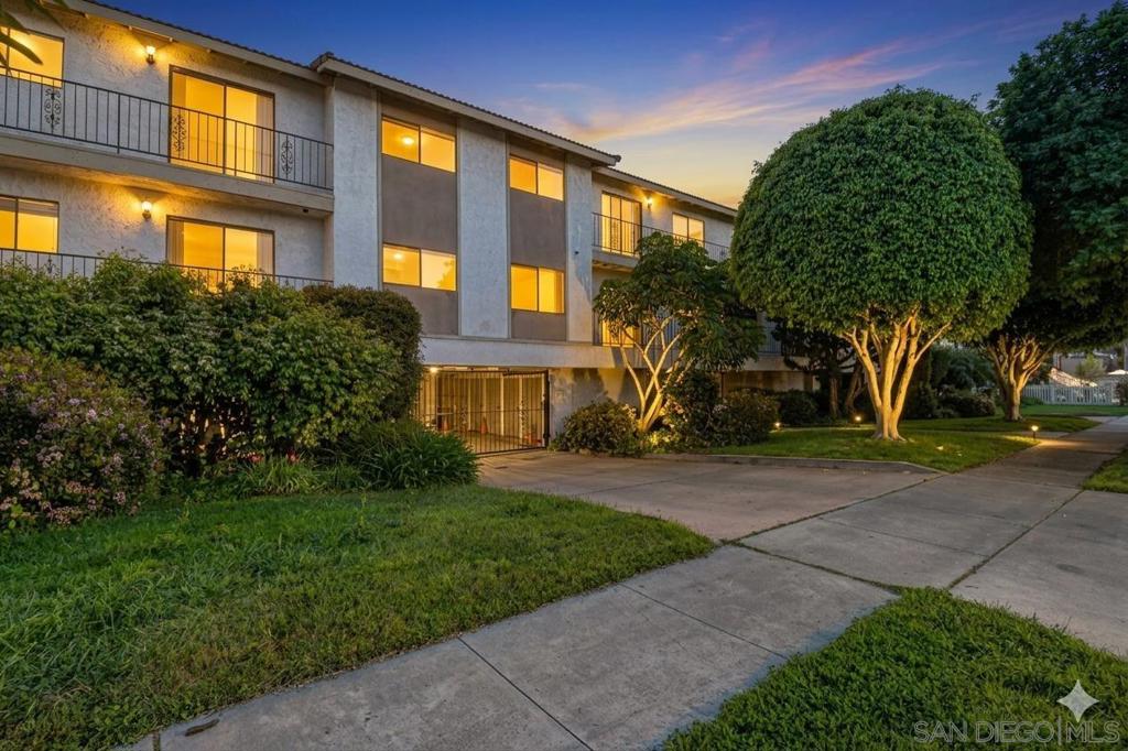 835 E Ave Ave B, Coronado CA 92118