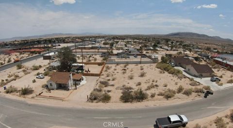 Photo of 6549 Bullion Avenue, 29 Palms, CA 92277 (MLS # JT26063037)