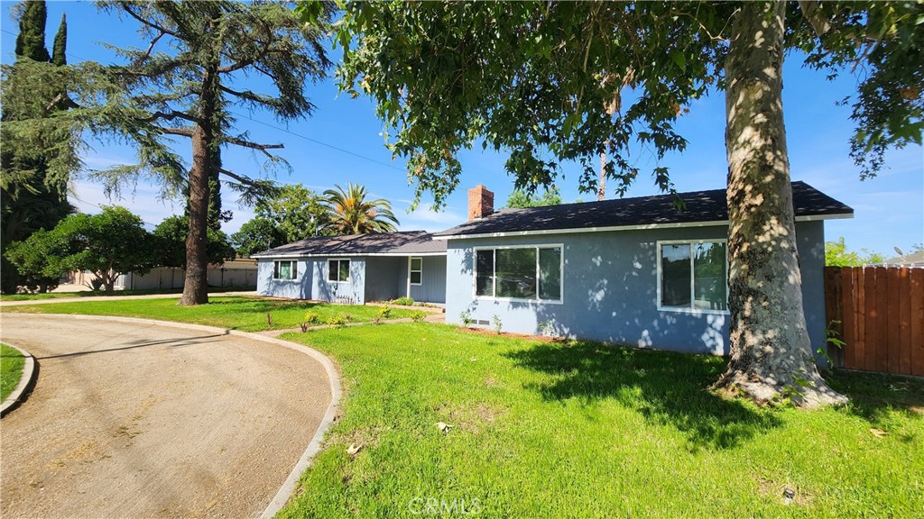 2045 S Cypress Avenue