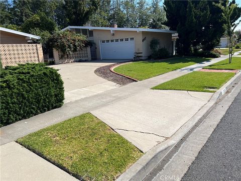 3292 Yellowtail Drive Rossmoor CA 90720