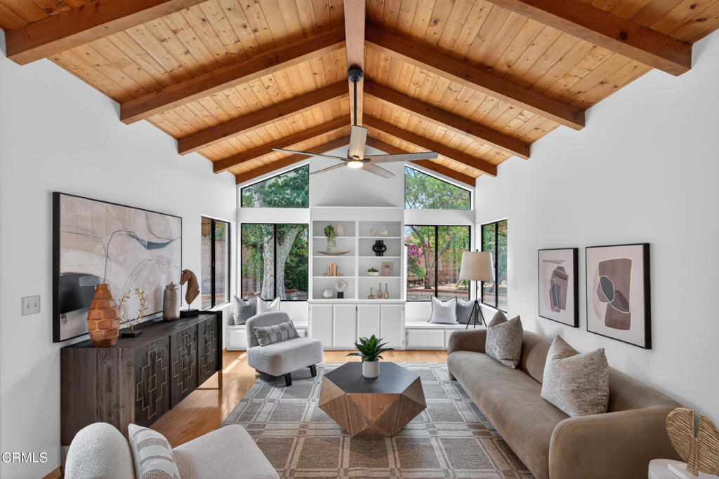 290 Coral View Street