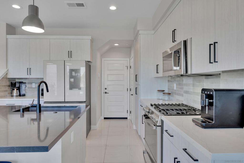 Mira Mesa - Residential