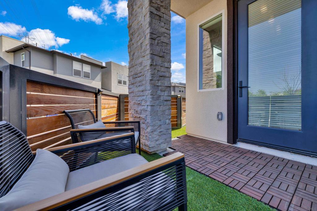 Mira Mesa - Residential