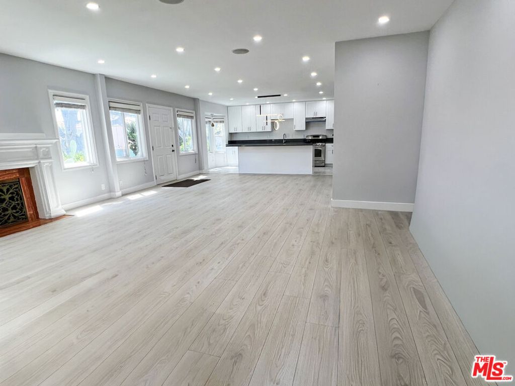 Photo of 1060 22nd Street, Santa Monica, CA 90403 (MLS # 25569497)