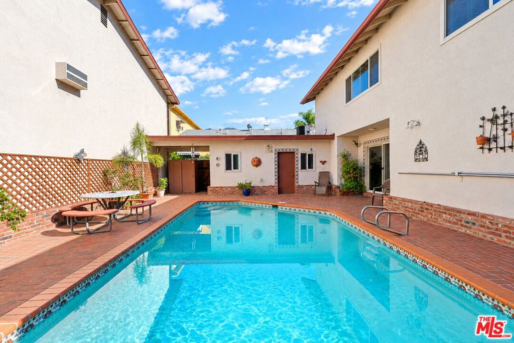 707 E Palm Avenue A, B, C, D