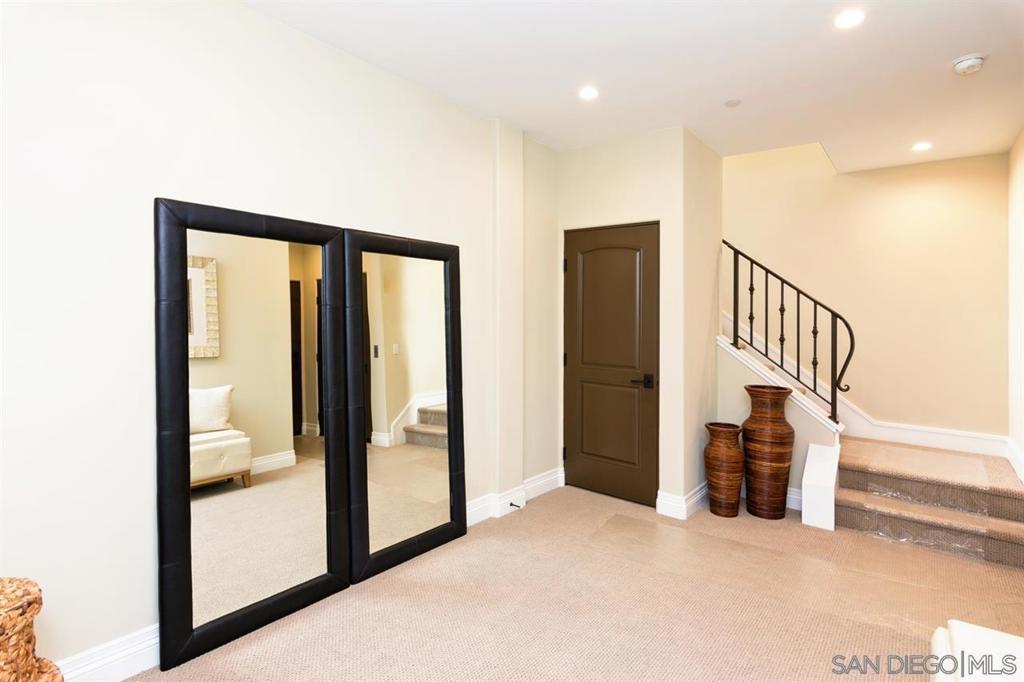 La Jolla - Residential Lease