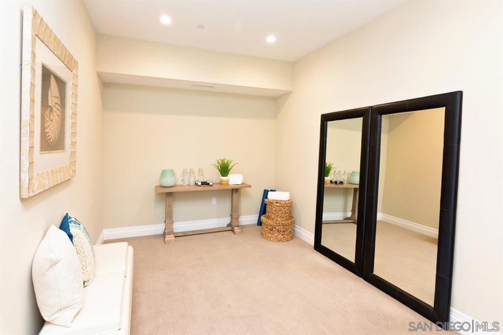 La Jolla - Residential Lease