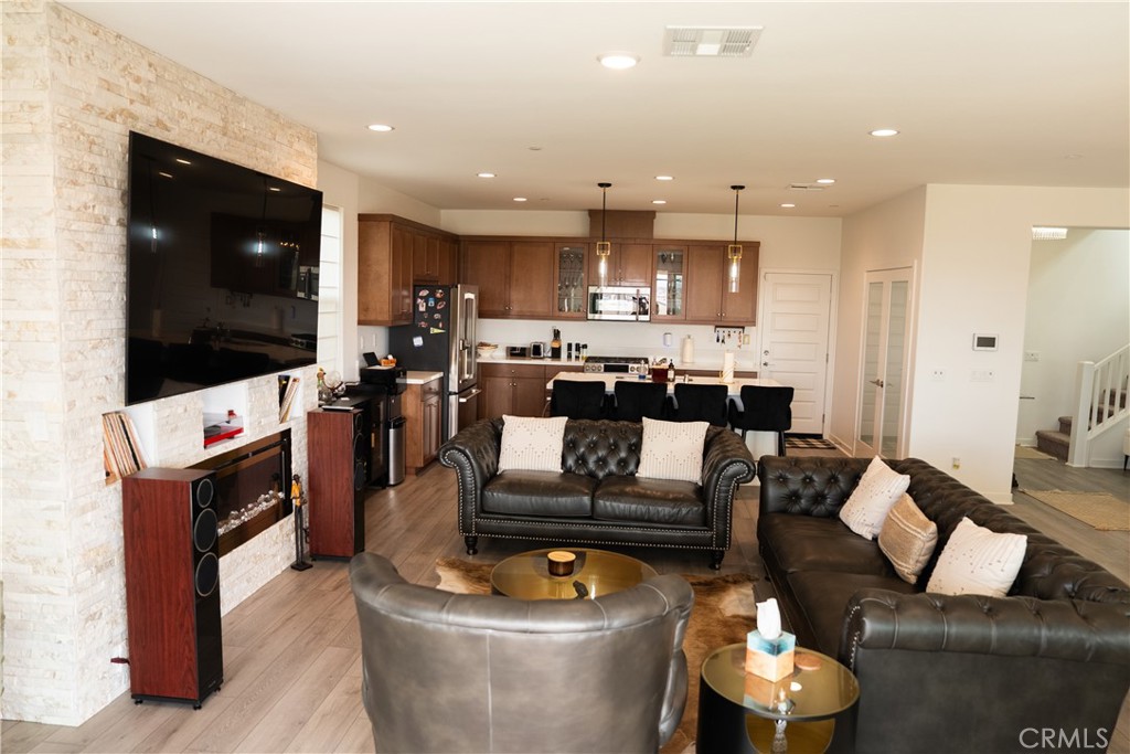 Crown - Residential