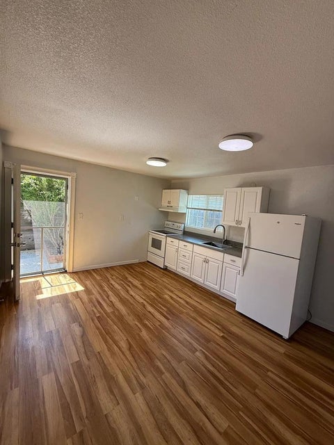 Photo of 434 Hibiscus Court #Unit B, East Palo Alto, CA 94303 (MLS # ML82052067)