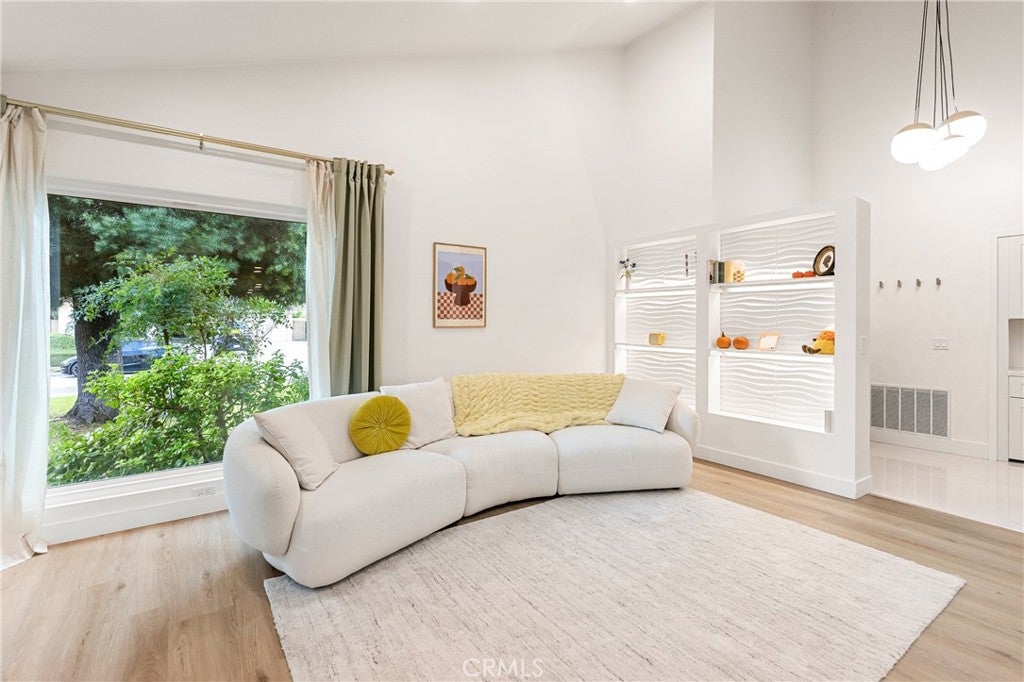 1242 Candlewood