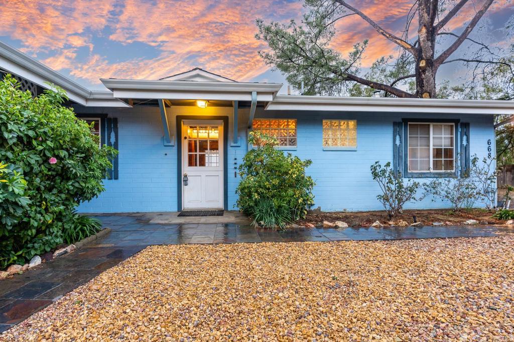 668 Starbright Lane
