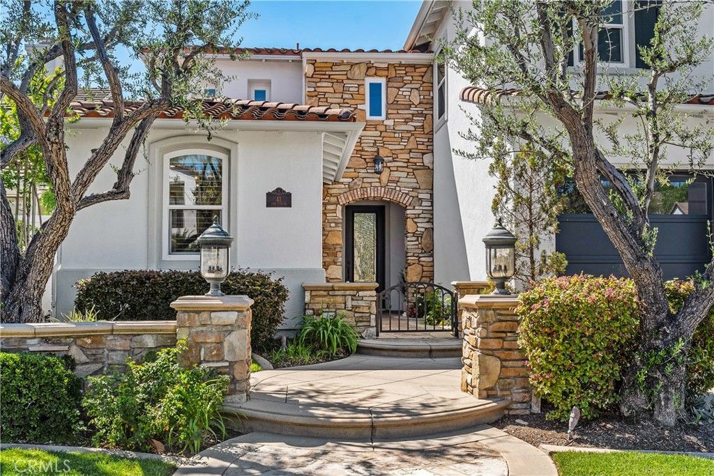 Photo of 41 Long View Road, Coto de Caza, CA 92679 (MLS # OC26061191)