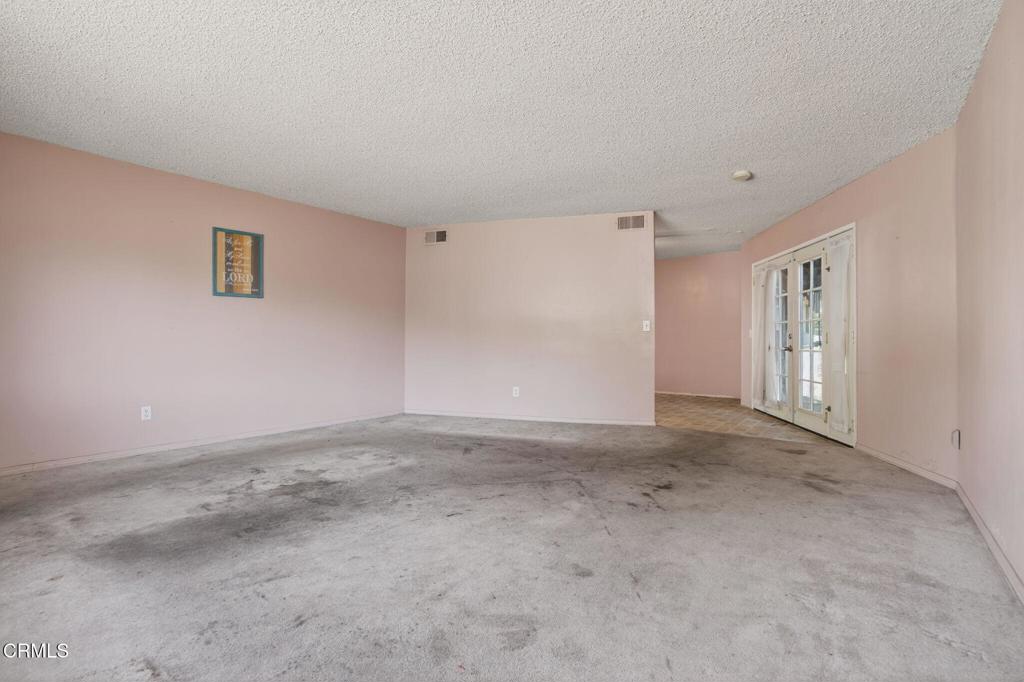 110 E Oak View Avenue