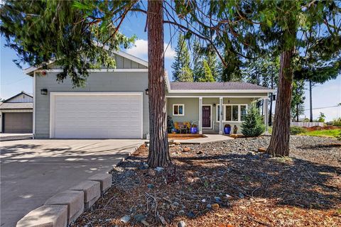 Photo of 14227 Elmira Cir, Magalia, CA 95954 (MLS # SN26072604)