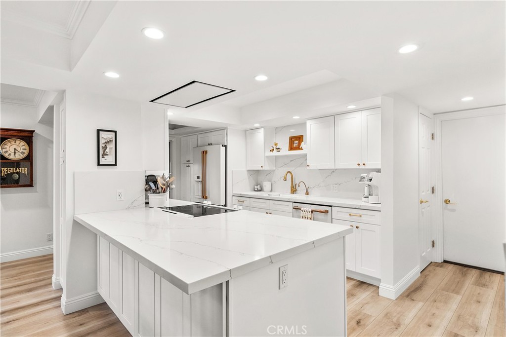 5 Canal Circle