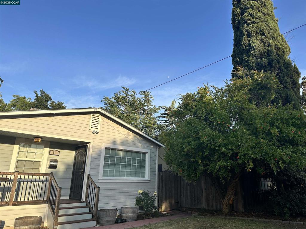 91 Mountain View Ave