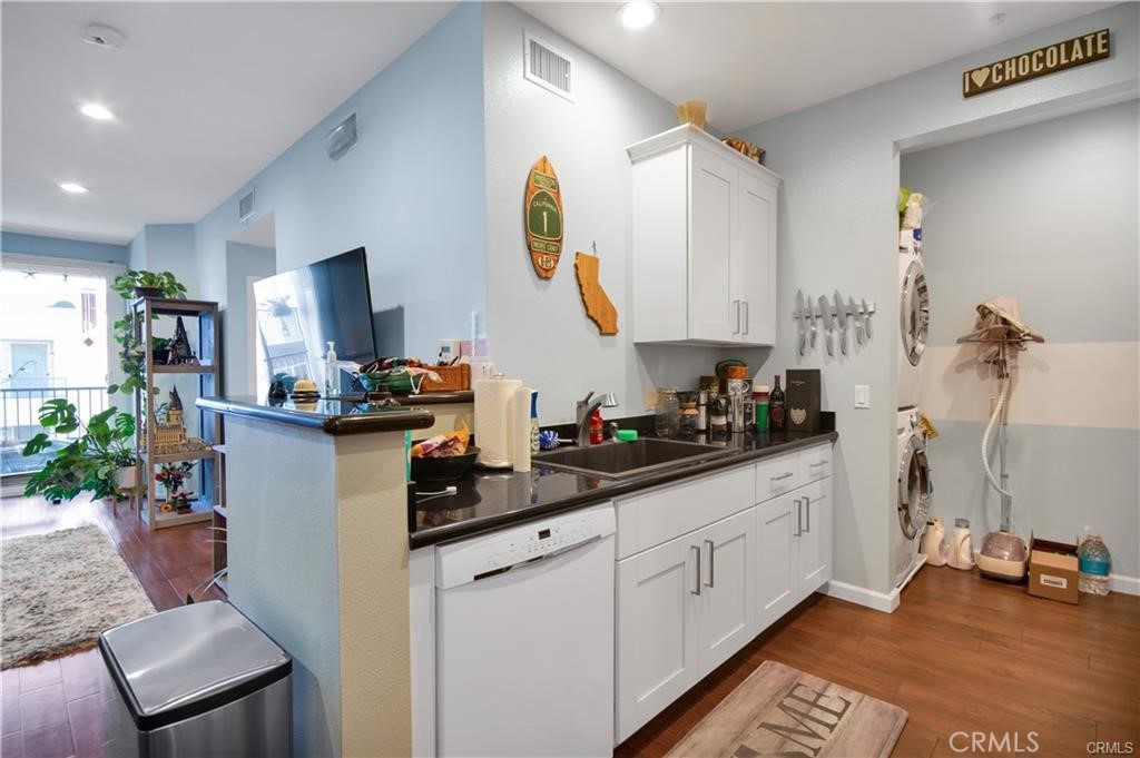 Stadium Lofts - Residential Lease