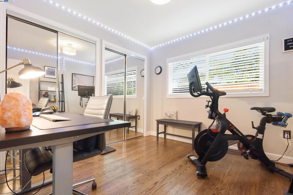 LAS LOMITAS - Residential