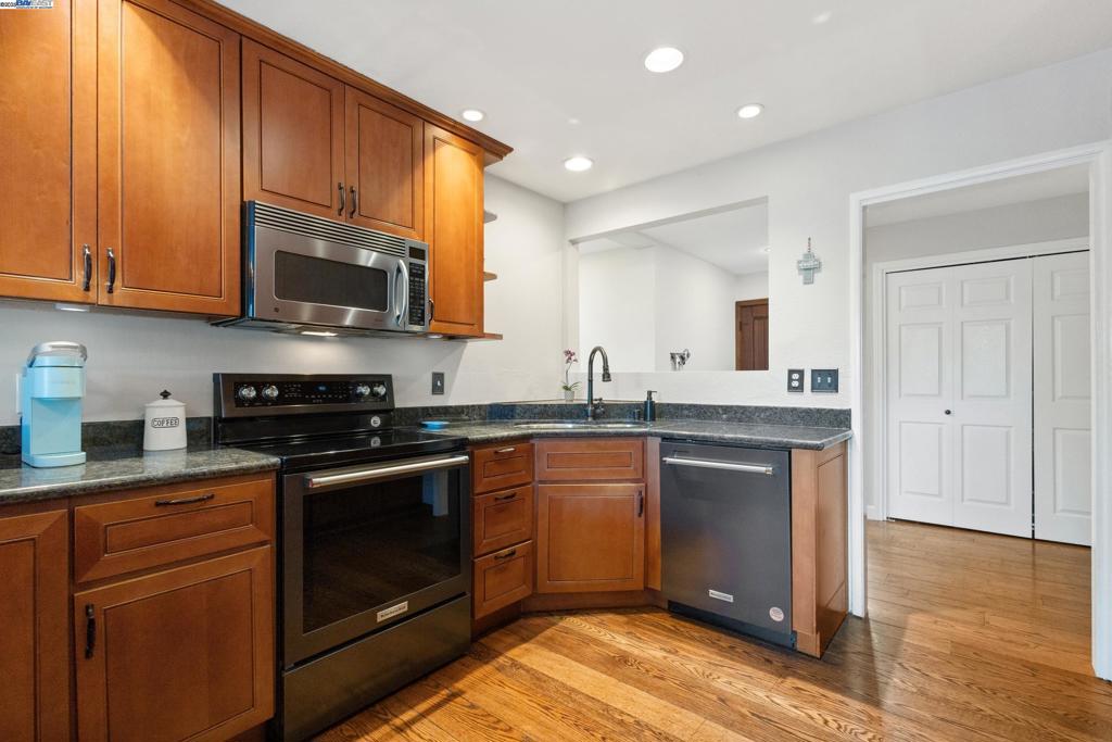 LAS LOMITAS - Residential