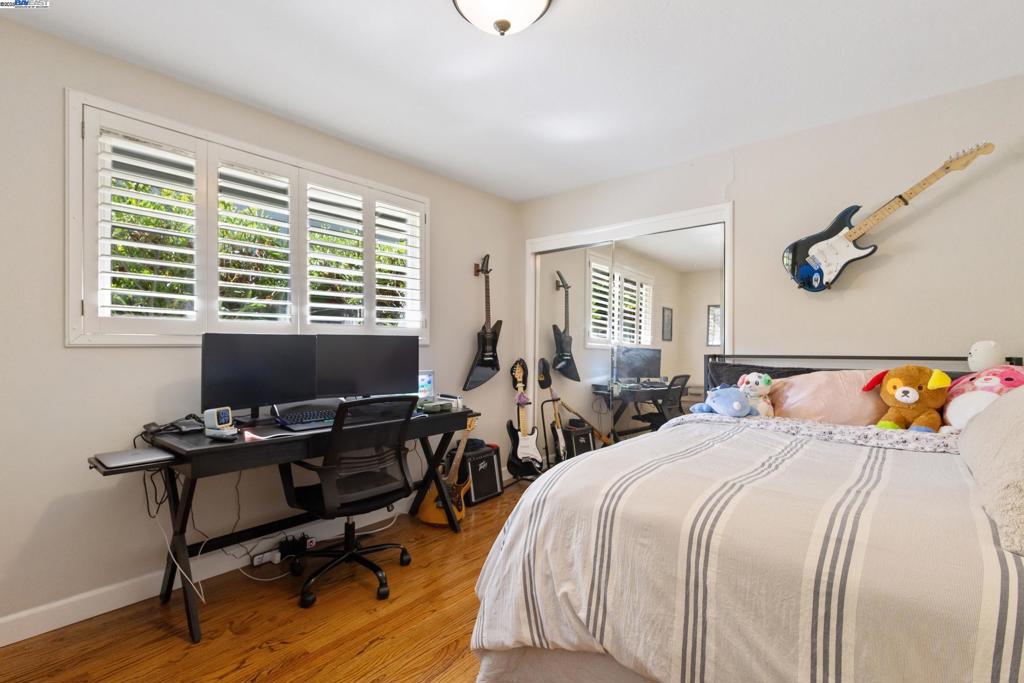 LAS LOMITAS - Residential