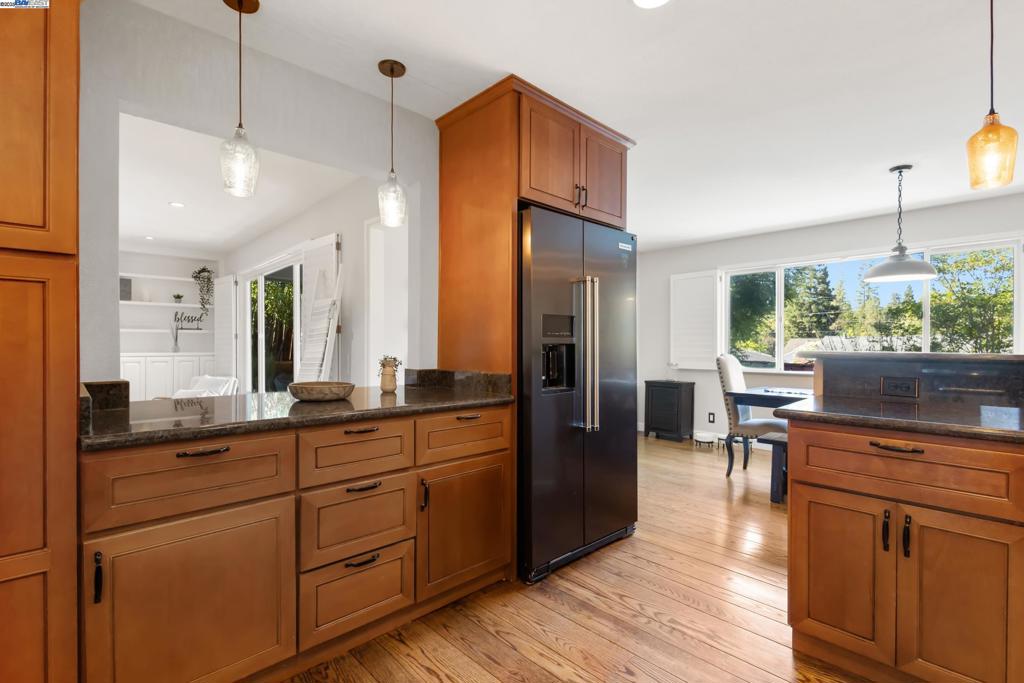 LAS LOMITAS - Residential