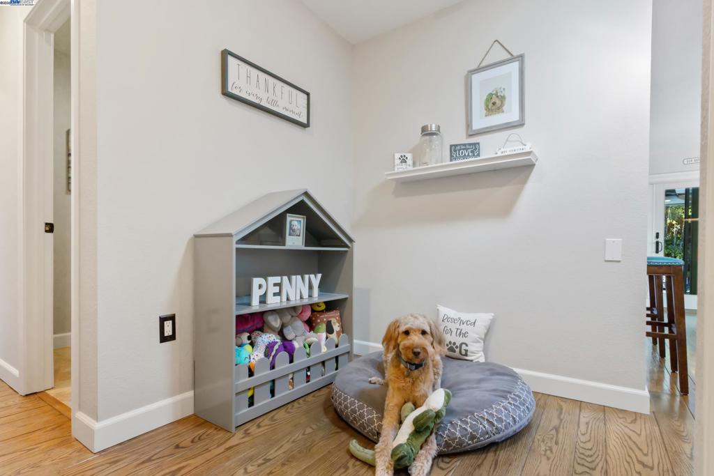 LAS LOMITAS - Residential