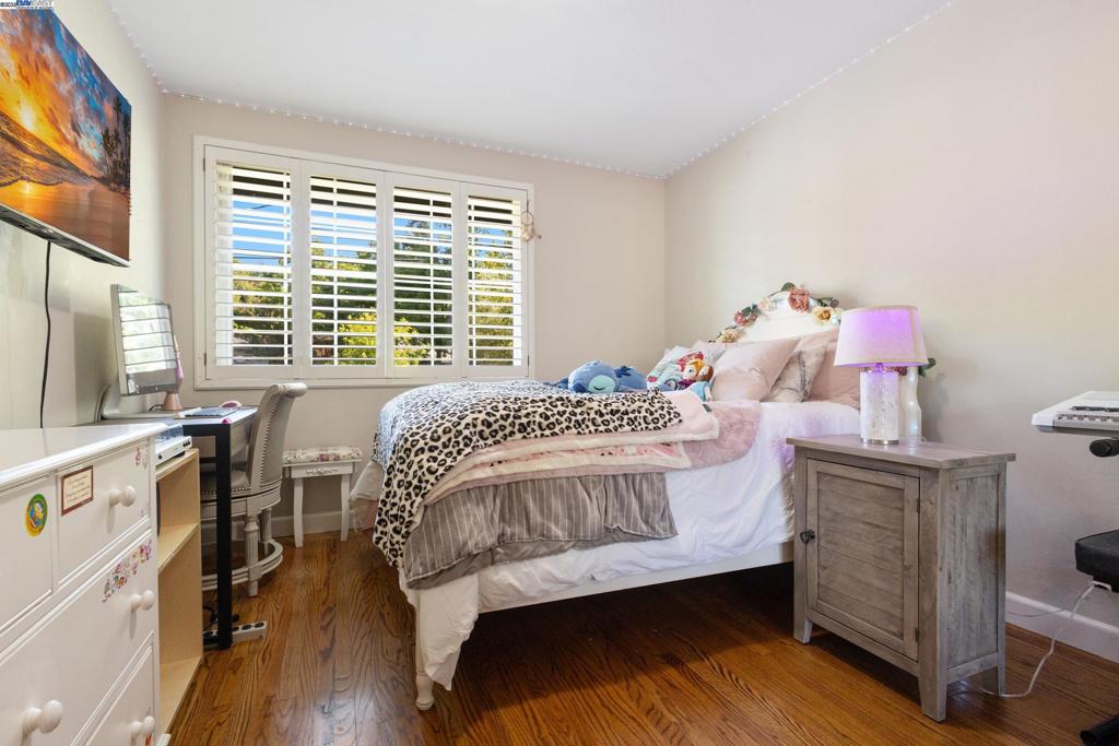 LAS LOMITAS - Residential