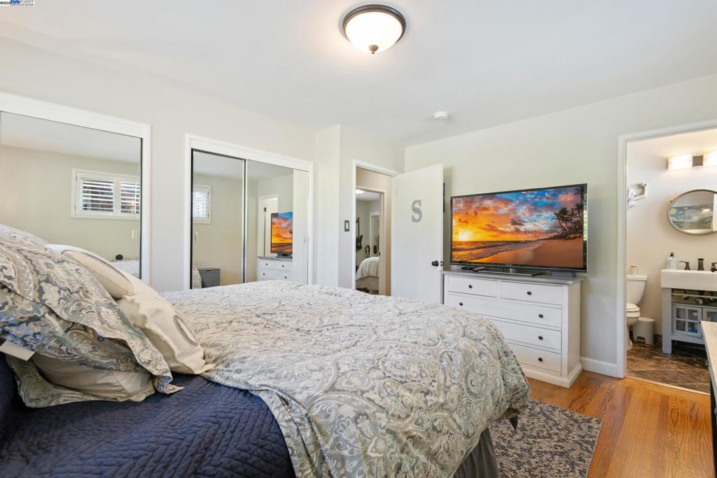 LAS LOMITAS - Residential